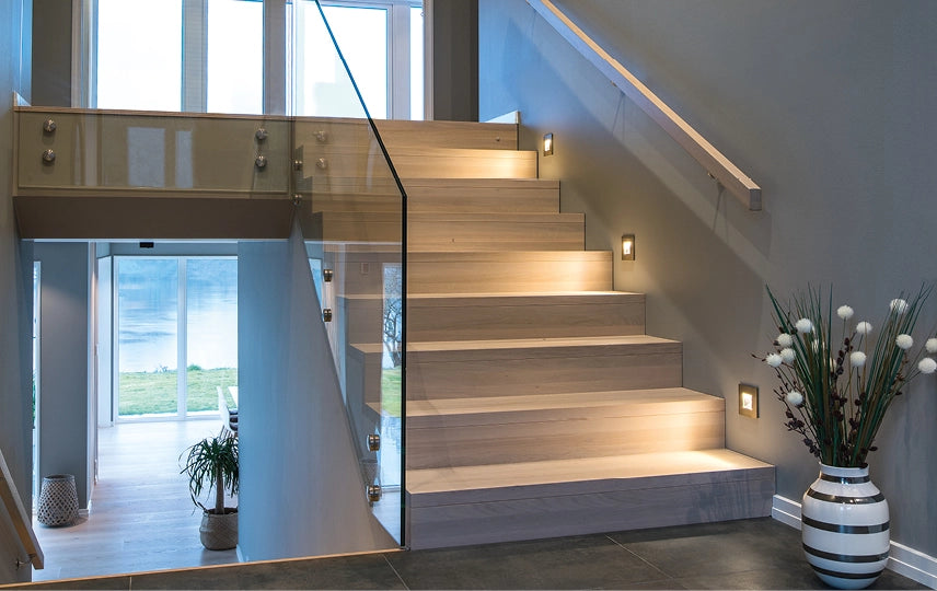 Veggspotlight Sg® Capella Isosafe 2700K Sort